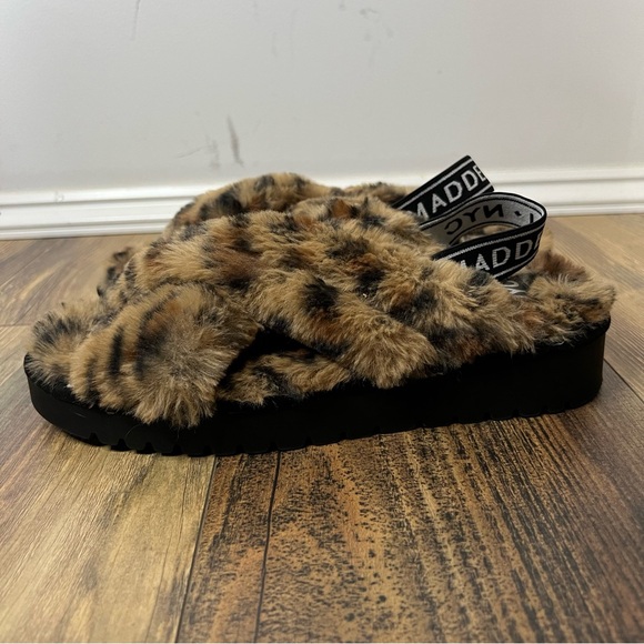 Steve Madden NYC Sliders Faux Fur Leopard Print Slippers Size 8 Casual Chunky - Picture 3 of 8
